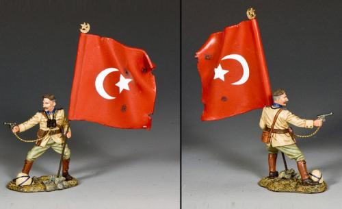 AL098 - Turkish Officer with Flag