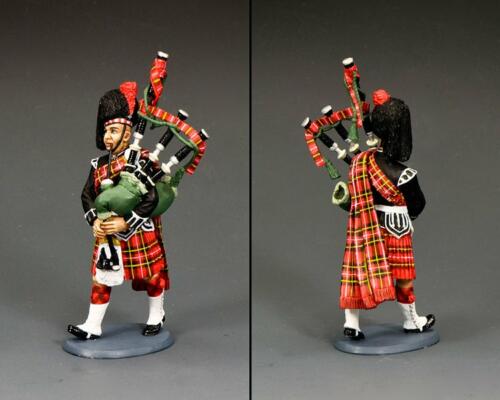 CE061 - The Black Watch Piper