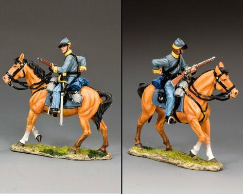 CW111 - Confederate Cavalry Trooper Loading Carbine 