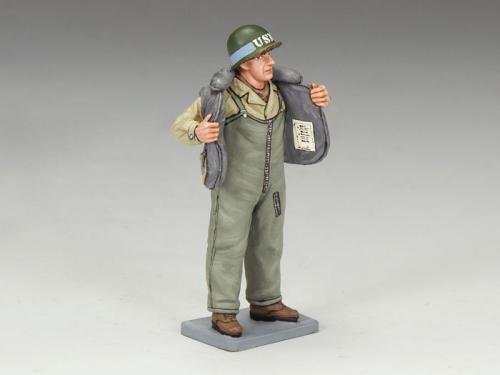 DD140 - US Sailor Putting on Lifejacket 
