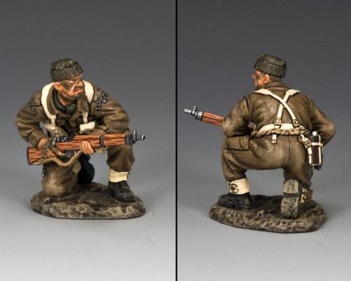 DD232 - British Para, Kneeling with Rifle