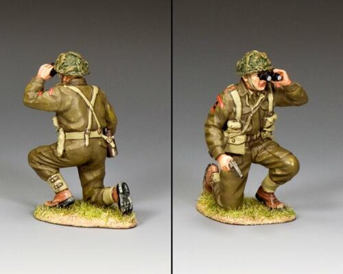 DD337(G) - Kneeling British Officer (with Grass Base)