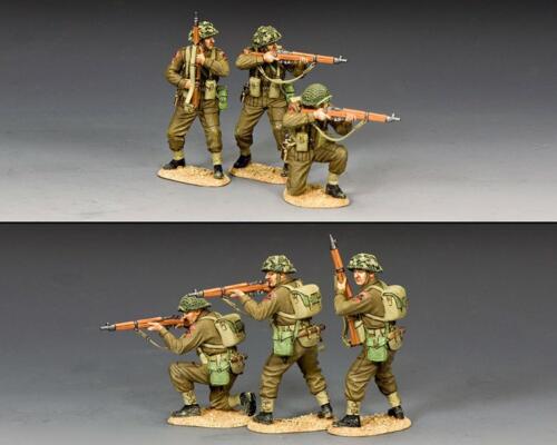 DD341(B) - Riflemen in Action Set (with Sand Base) 
