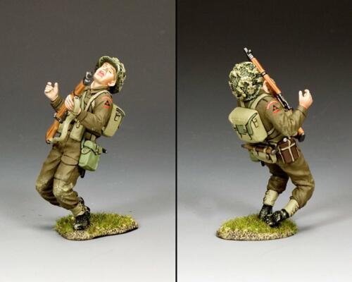 DD357(G) - Soldier Being Shot (with Grass Base) 