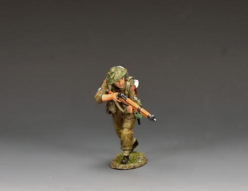DD411 - Gold Beach Advancing Riflemen