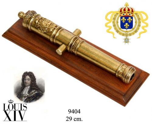 DENIX - Canon - 9404 - Louis XIV cannon, France 18th. C. with wood base - disponible sur commande