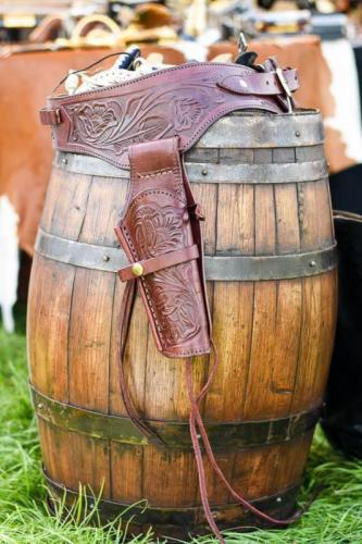 Erquelinnes 2015 - Stand du Royaume du Soldat, holster et tonneau