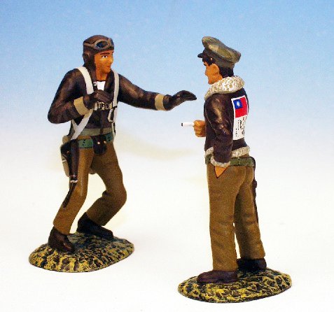 FT1- Air Wars 1939-1945 - Two Flying Tigers discussing mission 