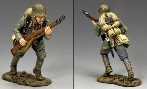 FW215 - German Advancing with Rifle