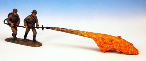 GST.4 - Flame thrower crew advancing, 2 German figures