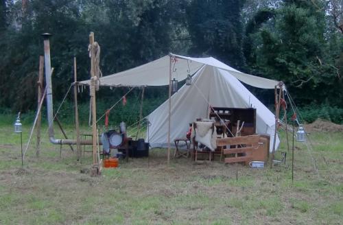 Havré 2014 - vue d'un campement 