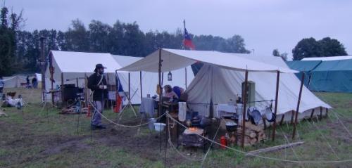 Havré 2014 - vue d'un campement 