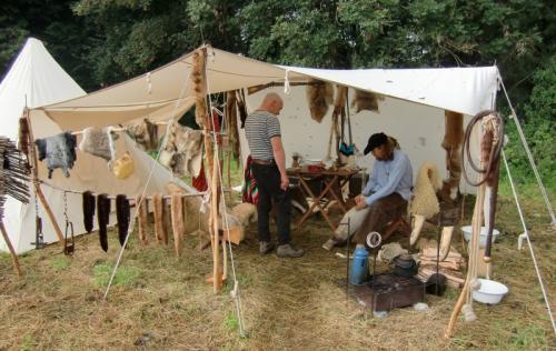 Havré 2014 - vue d'un campement trappeurs 