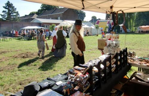 Havré 2015 - Stand du Royaume du Soldat, vue générale avec Olivier