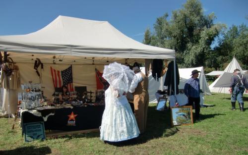 Havré 2015 - Stand du Royaume du Soldat et un couple de cotonnier du Sud