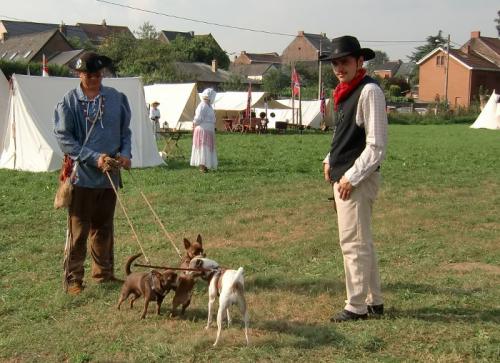 Havré 2016 - Le Sheriff surveille les deux monstres