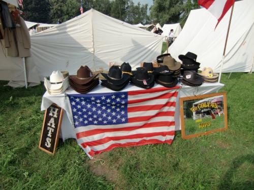 Havré 2016 - Stand du Royaume du Soldat - Hats, chapeaux