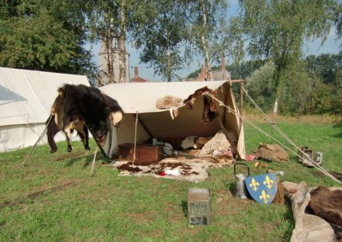 Havré 2016 - tente du trappeur, chasseur d ours