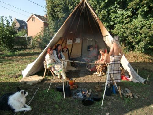 Havré 2018 - Campement indien ...tipi 3