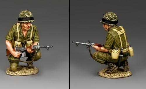 IDF013 - Crouching Para 