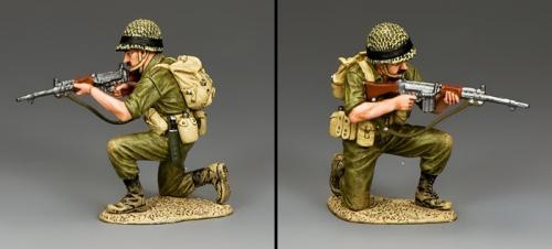 IDF014 - Kneeling and Taking Aim 