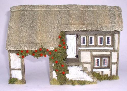 JG Miniatures - C04 - Thatched farm. 1-32