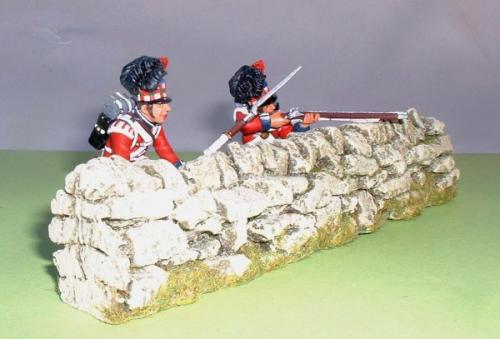 JG Miniatures - C08a - straight dry stone wall  avec figurines napoléoniennes de King and Country au 1-30ème