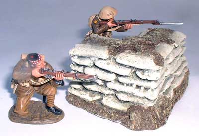 JG Miniatures - M28 a - Sandbagged External Corner - diorama avec figurines de King and Country au 1-30ème
