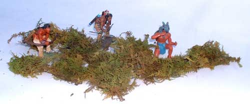 JG Miniatures - S31 - Clumps of bracken box of 10 - diorama with new Lineol and Janetzky Arts Indians