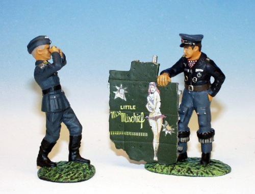 LF1 - Air Wars 1939-1945 - Luftwaffe Two Pilots with B-17 nose art 