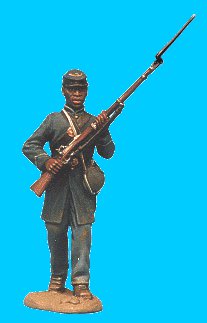 M15 - US coloured troops - Frockcoat, kepi walking rifle at ready. 54mm Union infantry (unpainted kit) - EN STOCK