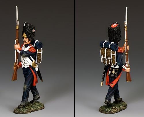 NA392 - French Bearskin Guard Advancing