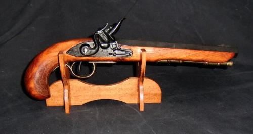 S801 - DENIX - présentoir en bois avec un pistolet Kentucky de Denix - EN STOCK