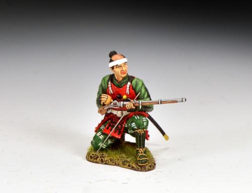 SW040 - Ashigaru Arquebusier Priming his Matchlock Eastern Army - disponible mi-septembre