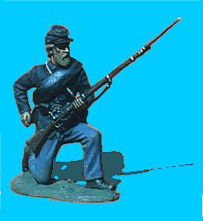 U06 - Kneeling - Reaching for cartridge. 54mm Union infantry (unpainted kit) - EN STOCK