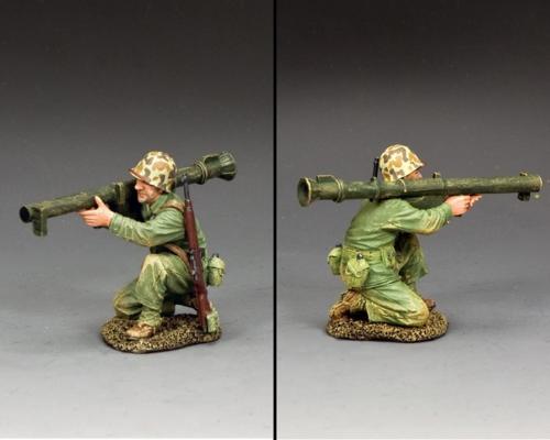 USMC054 - Kneeling Marine with bazooka 