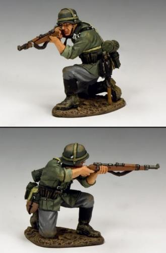 WH042 - German Kneeling Rifleman