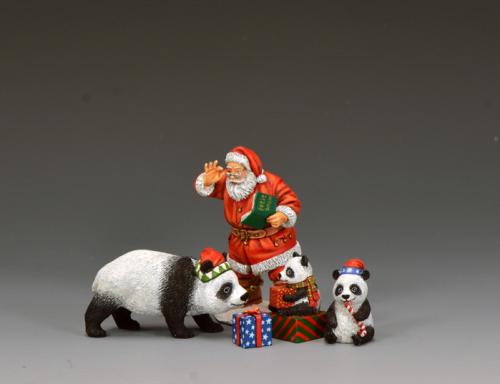 XM025 - Santa His Panda Bears
